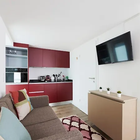 Appartement Ground Floor Bright In - Next To Transport! Rn18-1